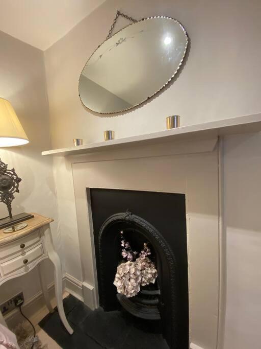 Beautiful Immaculate Cottage, Sunny Outdoor Space, Free Parking - Easy Walk To & Town Aldeburgh